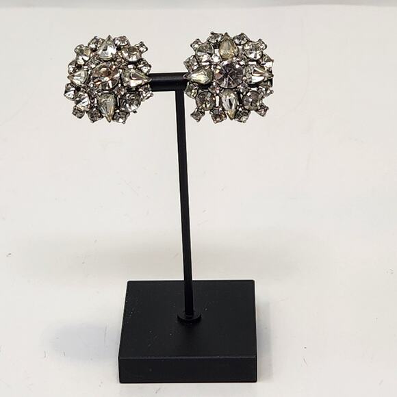 Clear Crystal Cluster Prong Set Clip On Earrings Vintage Costume Jewelry Round - Picture 1 of 8